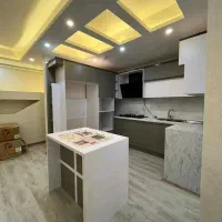 ۱۴۶ متری /  دو پارکینگه  / بیست متری گاز