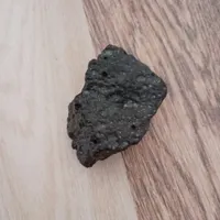 سنگی مشکوک به شهاب سنگ