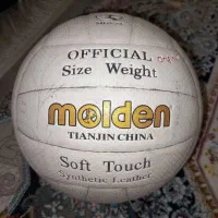 توپ والیبال سالم