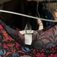 دو عدد پیراهن اصل H&M دست دوم از هلند|لباس|تهران, قبا|دیوار