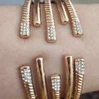 دستبند نگین دار