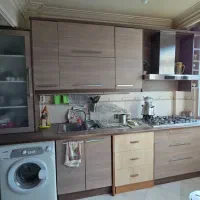 کابینت آشپزخانه بسیار سالم و تمیز