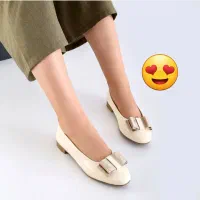 تعداد هشتاد جفت انواع کفش بصورت یکجا به فروش میرسد|کیف، کفش، کمربند|دوگنبدان, |دیوار