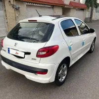 207 مدل ۱۴۰۱ سقف پانا بی رنگ|خودرو سواری و وانت|رشت, منظریه|دیوار