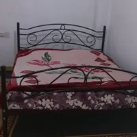 تختخواب ۲ نفره بهمراه تشک کاملا سالم
