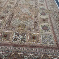 فرش ۹و۶ متری بسیار تمیز در حد نو