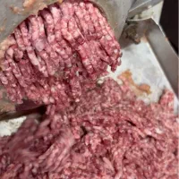 چرخ کرده گوشت و مرغ به قیمت عمده