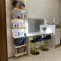 میز آرایش و آیینه