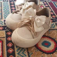 کلی کفش و لباس بچه