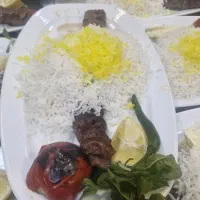 رستوران حسین عموغلی در سردرود فروش غذا