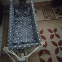 گهواره وکریر و قنداق سوییسی