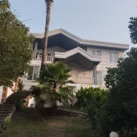 ویلای ۴ خوابه ساحلی استخردار