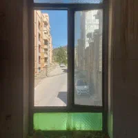 پنجره آلومینیوم دست دوم با شیشه سالم