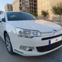 سیتروئن c5 مدل 2011 بی رنگ