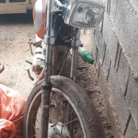 موتور۱۲۵مدل ۸۶سنددارپلاک ملی بفروش میرسد