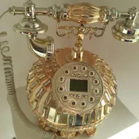 تلفن رومیزی سلطنتی