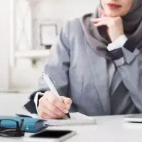 نیروی منشی خانم