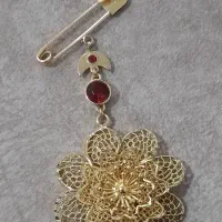 سوزن زیر گلویی