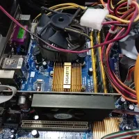 کیس کامپیوتر ومانیتور کامل معاوضه با گوشی|رایانه رومیزی|مشهد, شهید معقول|دیوار