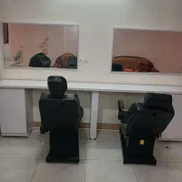 آینه ارایشگاه