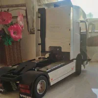 ماکت کامیون ولوو 500 دستساز|مجسمه، تندیس، ماکت|تهران, آذری|دیوار