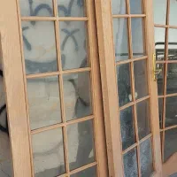 تعدادی درب چوبی اتاق