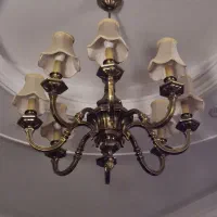 لوستر برنز ۶ شاخه و آباژور  ایستاده برنز پایه سنگ