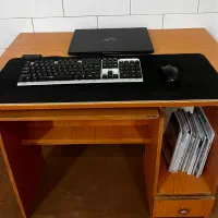 میز کامپیوتر