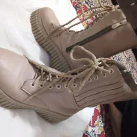 بوت دخترونه