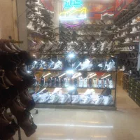 شاگرد کفش فروشی میخوام
