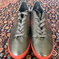 کفش ورزشی میخی