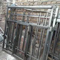 درب وپنجره فلزی  اهنی پیش ساخته سبک|خدمات پیشه و مهارت|کرمان, |دیوار