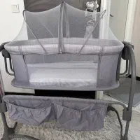 تخت کنار مادر ماستلا بسیار تمیز نیاز به تعمیر