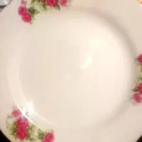 کاسه مربعی۲عدد و۲عدد میوه خوری و۱دیس گل سرخی قدیمی|ظروف سرو و پذیرایی|تهران, آشتیانی|دیوار