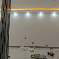 نصاب کاغذ دیواری