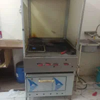 یک عددیخچال ایستاده چهار درب کاملا سالم ویک عددفر