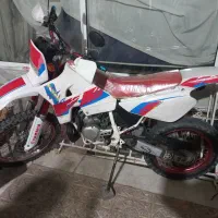 یاماها دی تی ۲۰۰