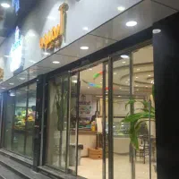 آبمیوه و بستنی فروشی آیس لند|استخدام خدمات فروشگاه و رستوران|بوشهر, |دیوار