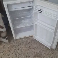 یخچال۷فوت  سالم رنگ سفید درحد نو