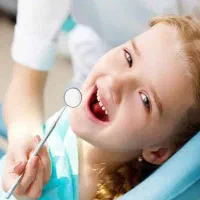 استخدام دستیار دندانپزشک