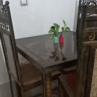 میز نهار خوری ۴ نفره شیگ وکم جا ۸۰ در۸۰