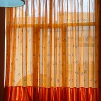 پرده اتاق کودک حریر  وتخت و خوش خواب