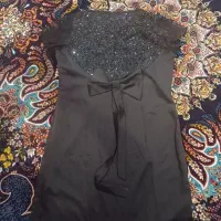 چند تکه لباس دخترانه