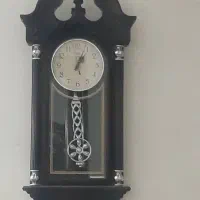 ساعت دیواری چوبی کلاسیک