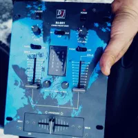 دستگاه دی جی و کنترلر|آلات موسیقی|تهران, فردوس|دیوار