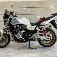 cb1300
