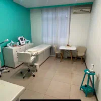 اجاره میز ناخن و اتاق