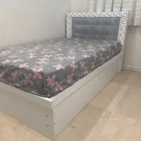 فروش تخت یک و نیم نفره