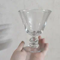 بستنی خوری
