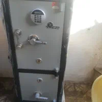 یک عدد گاو صندوق ایران کاوه